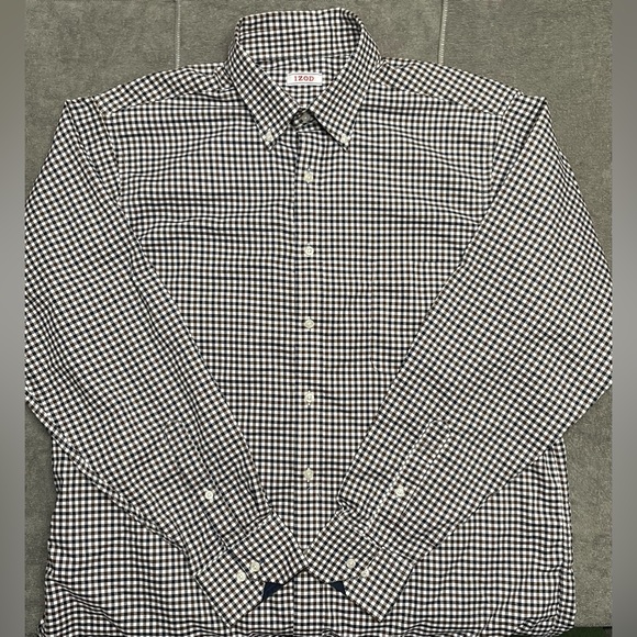 Izod Other - IZOD Men's Classic Stretch Fit Buttondown *Excellent Condition*